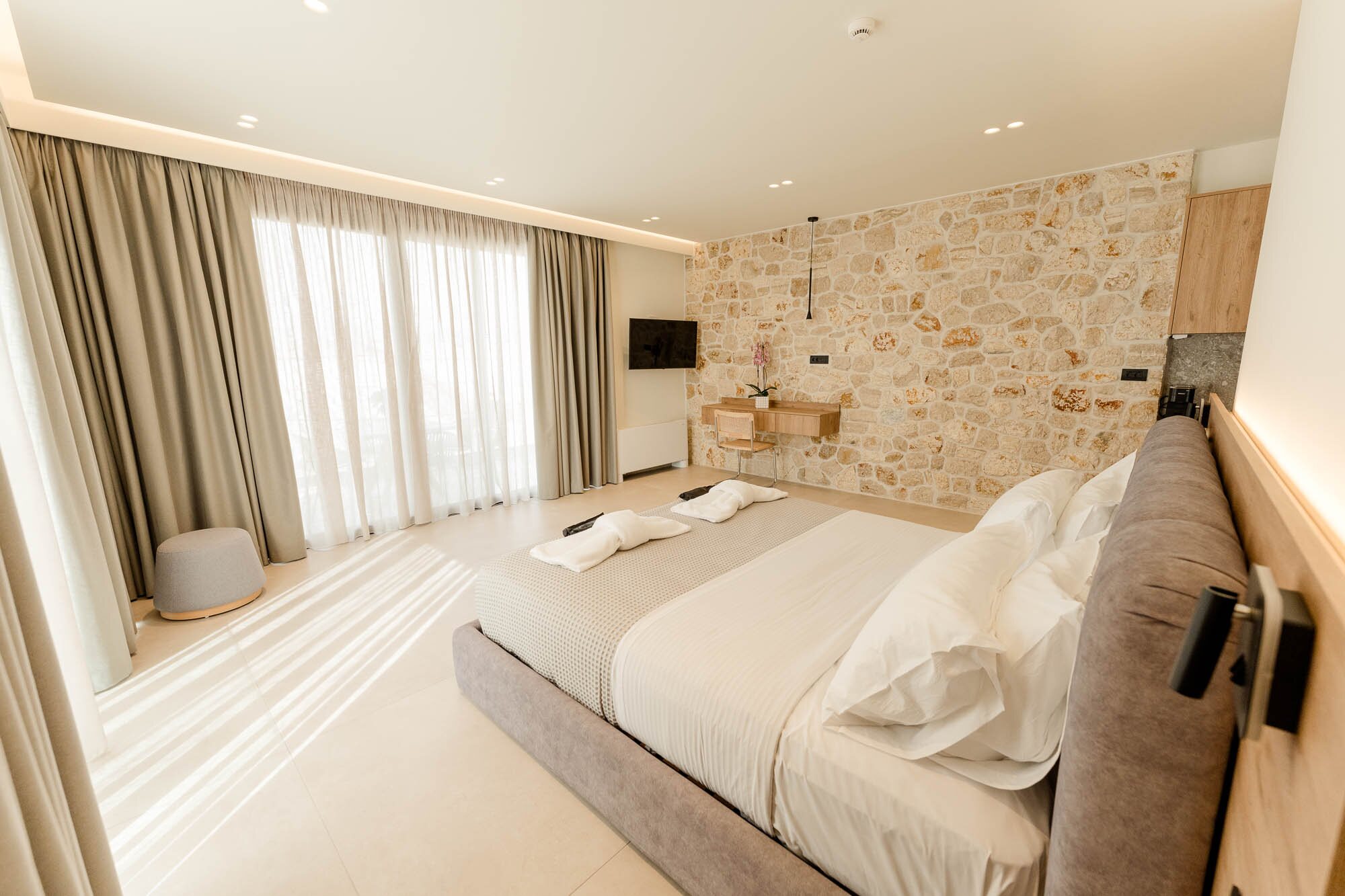 Deluxe Double Room Sea View 2