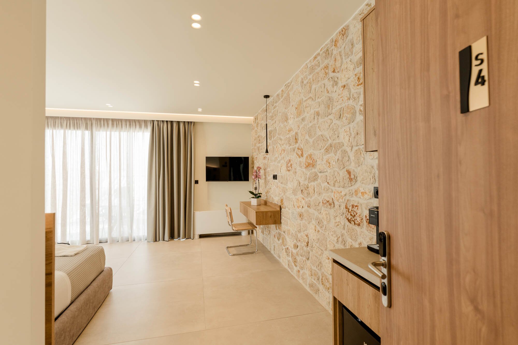 Deluxe Double Room Sea View 4